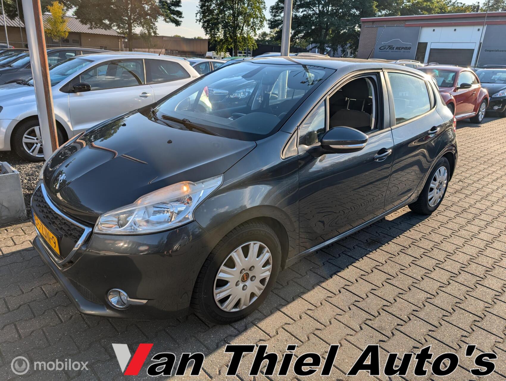 Peugeot 208 1.2 VTi Allure 2012 - voorkant