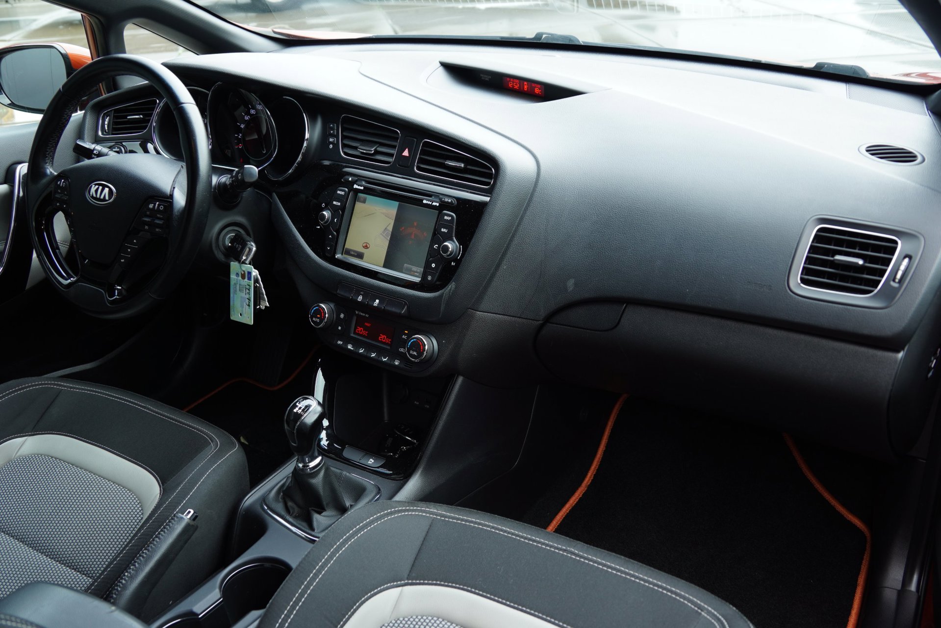Foto van Kia Cee D