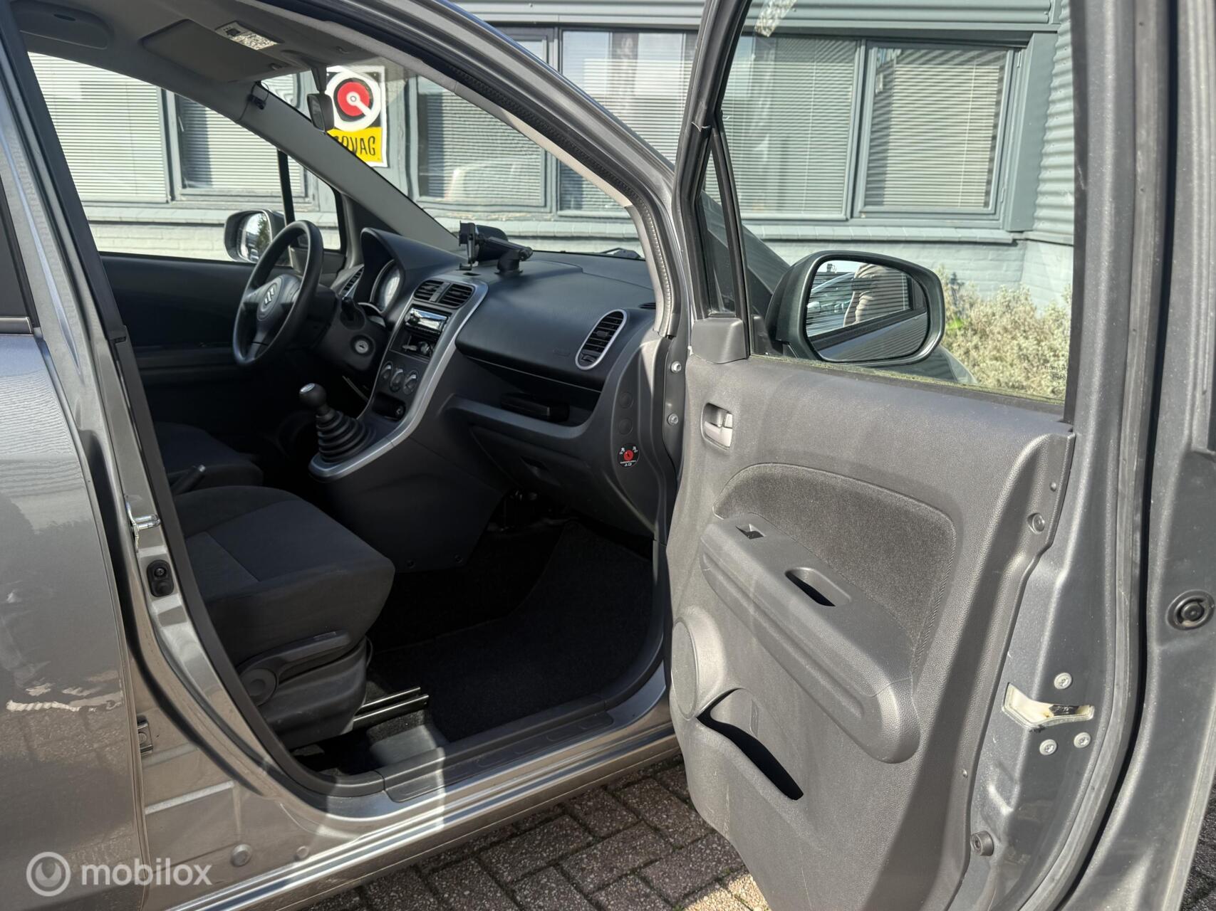 Foto van Suzuki Splash