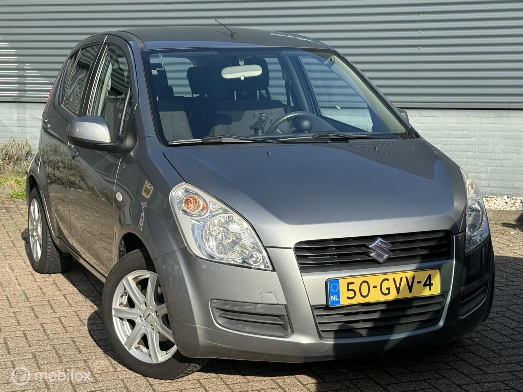 Foto van Suzuki Splash