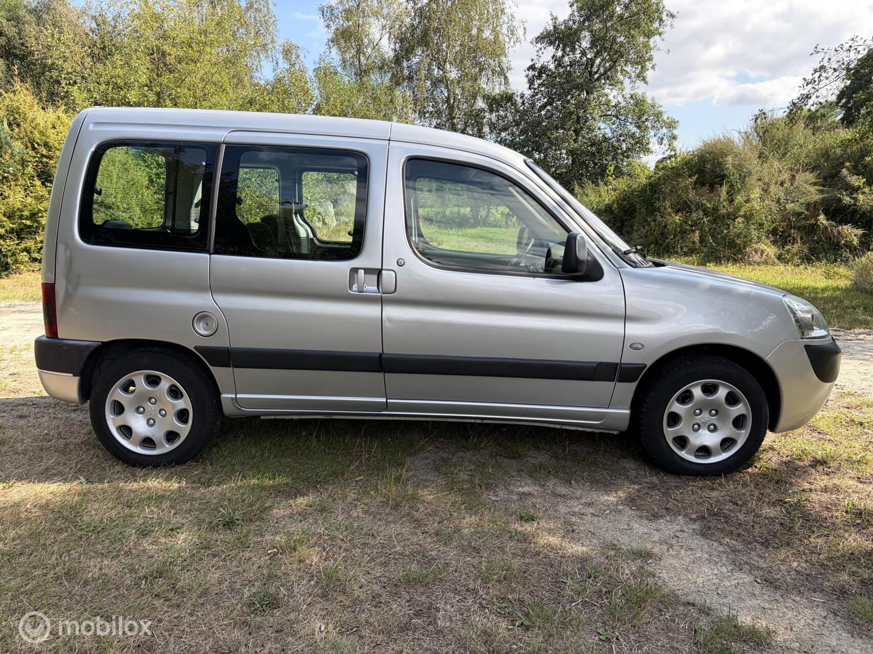 Foto van Peugeot Partner