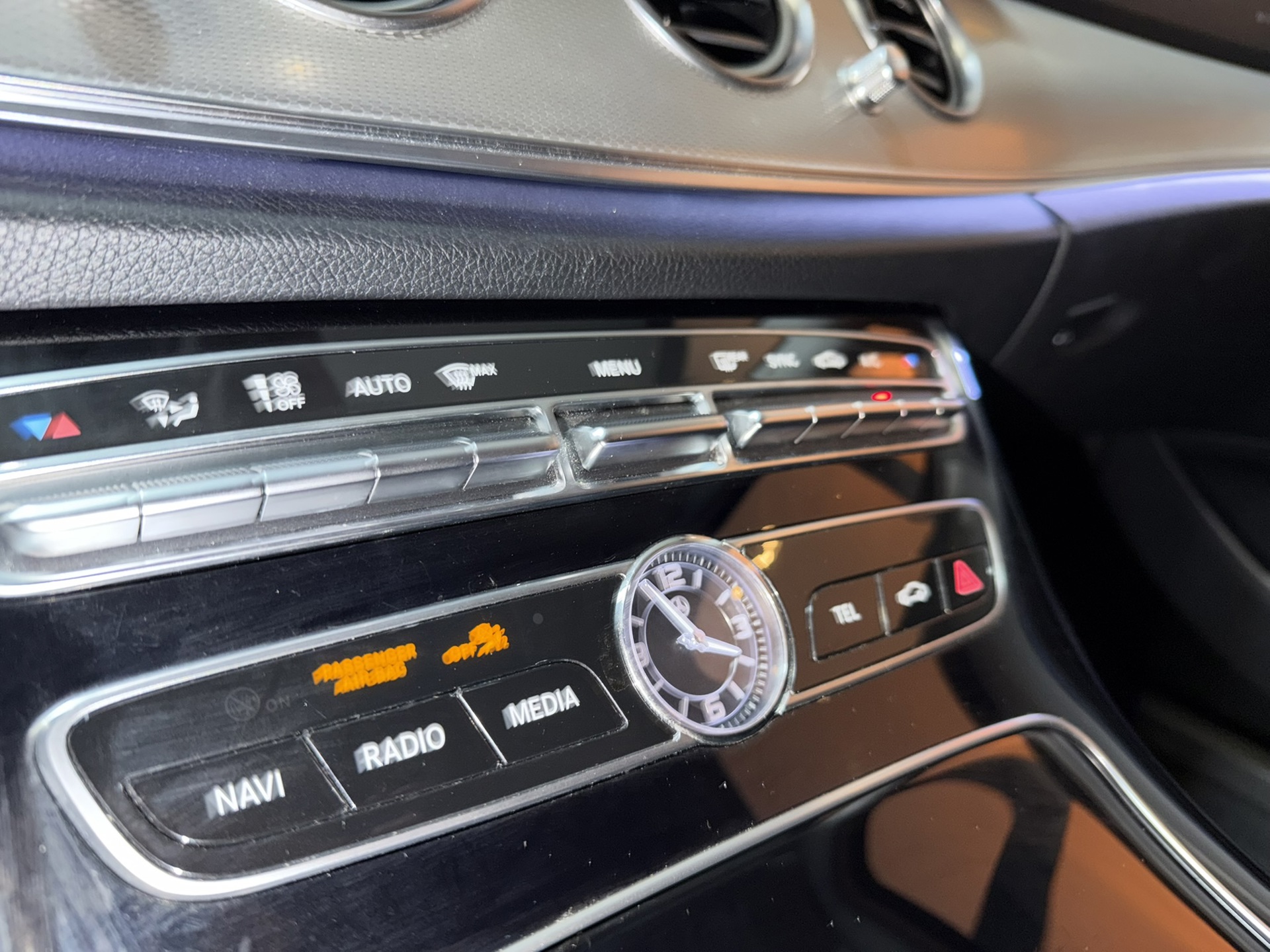 Foto van Mercedes-Benz E 200
