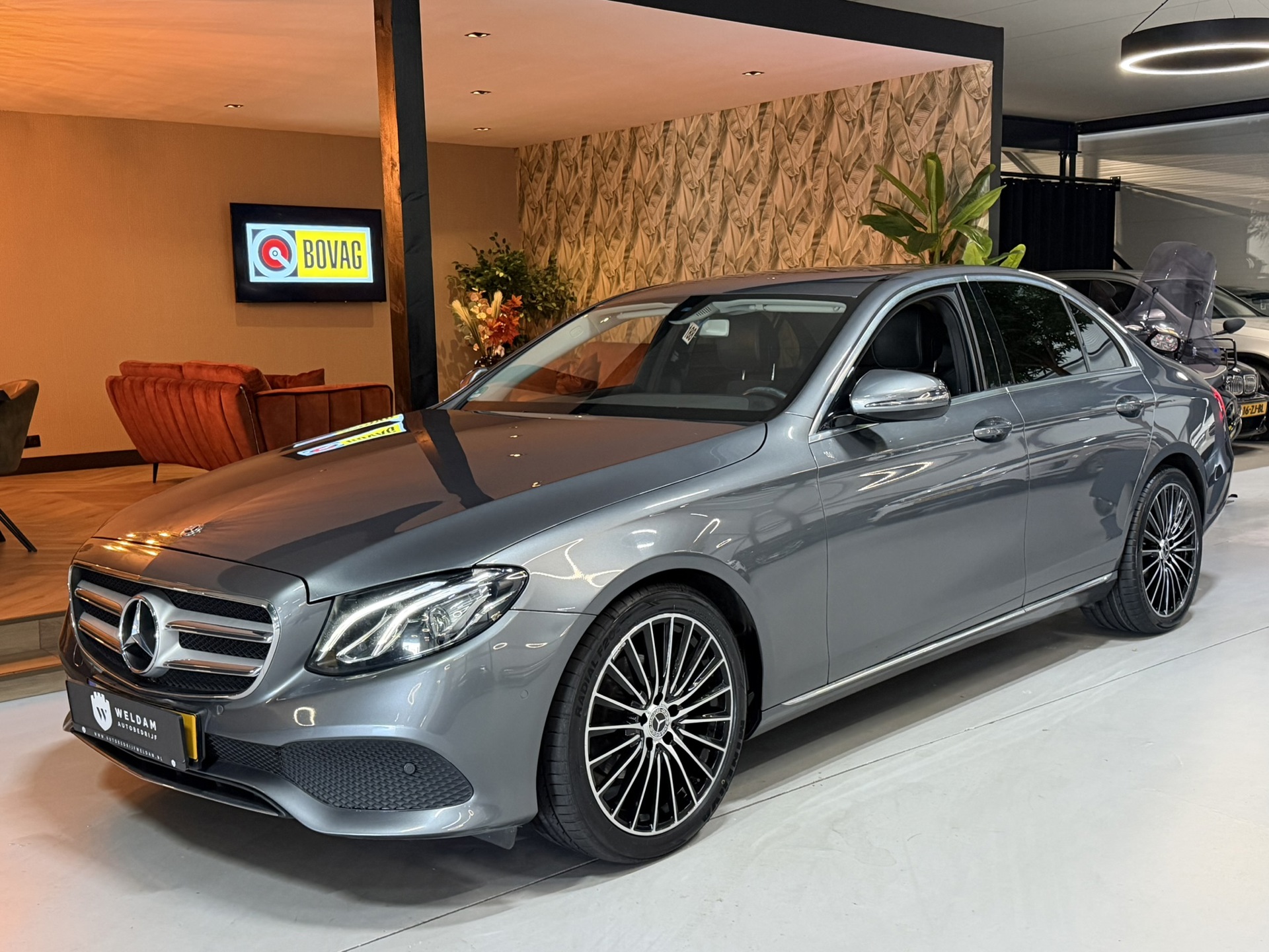 Foto van Mercedes-Benz E 200