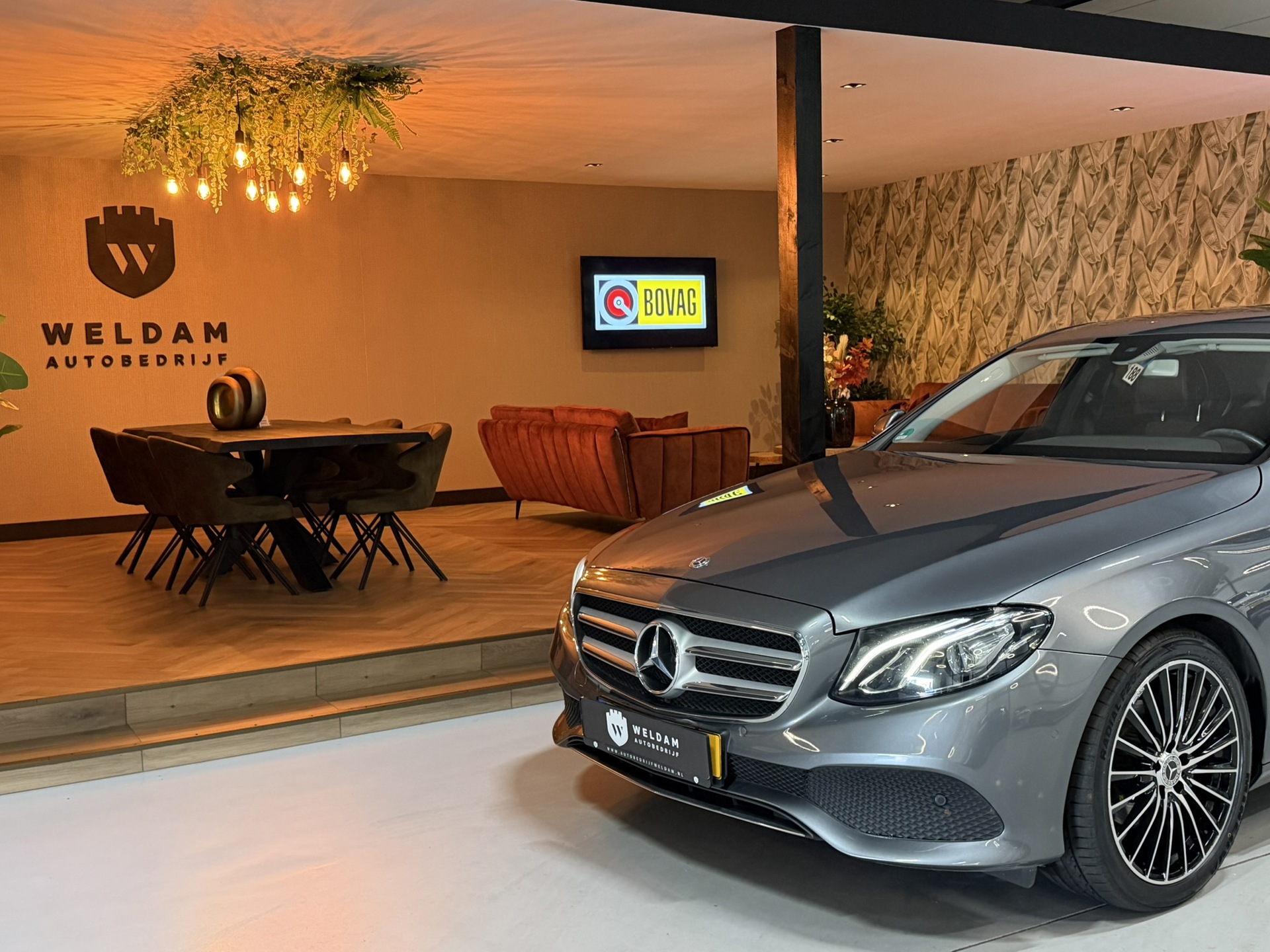Foto van Mercedes-Benz E 200