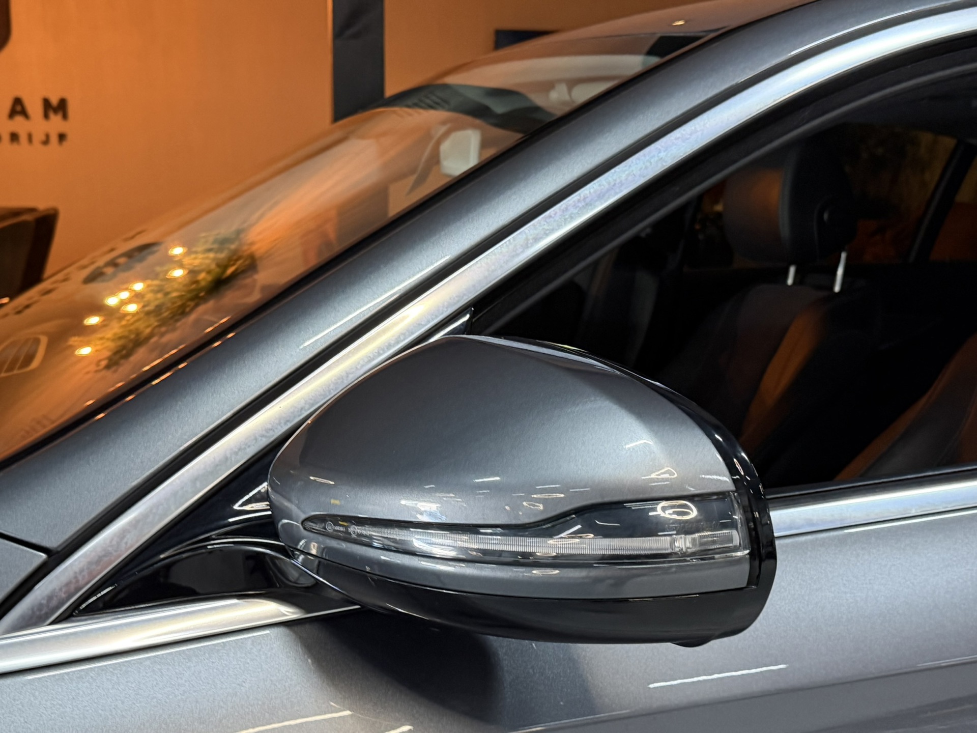 Foto van Mercedes-Benz E 200