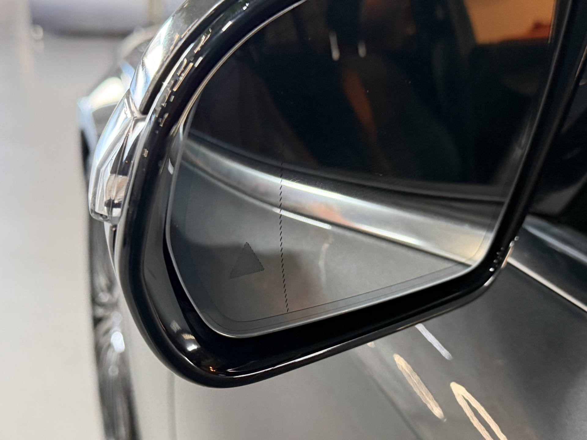 Foto van Mercedes-Benz E 200