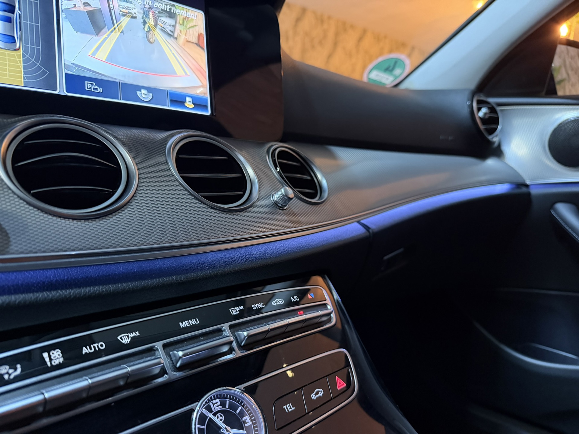 Foto van Mercedes-Benz E 200