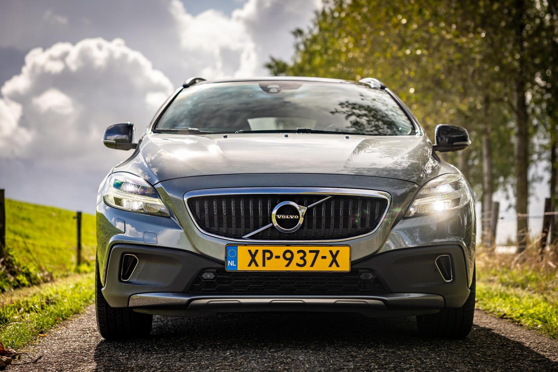 Foto van Volvo V40 Cross Country
