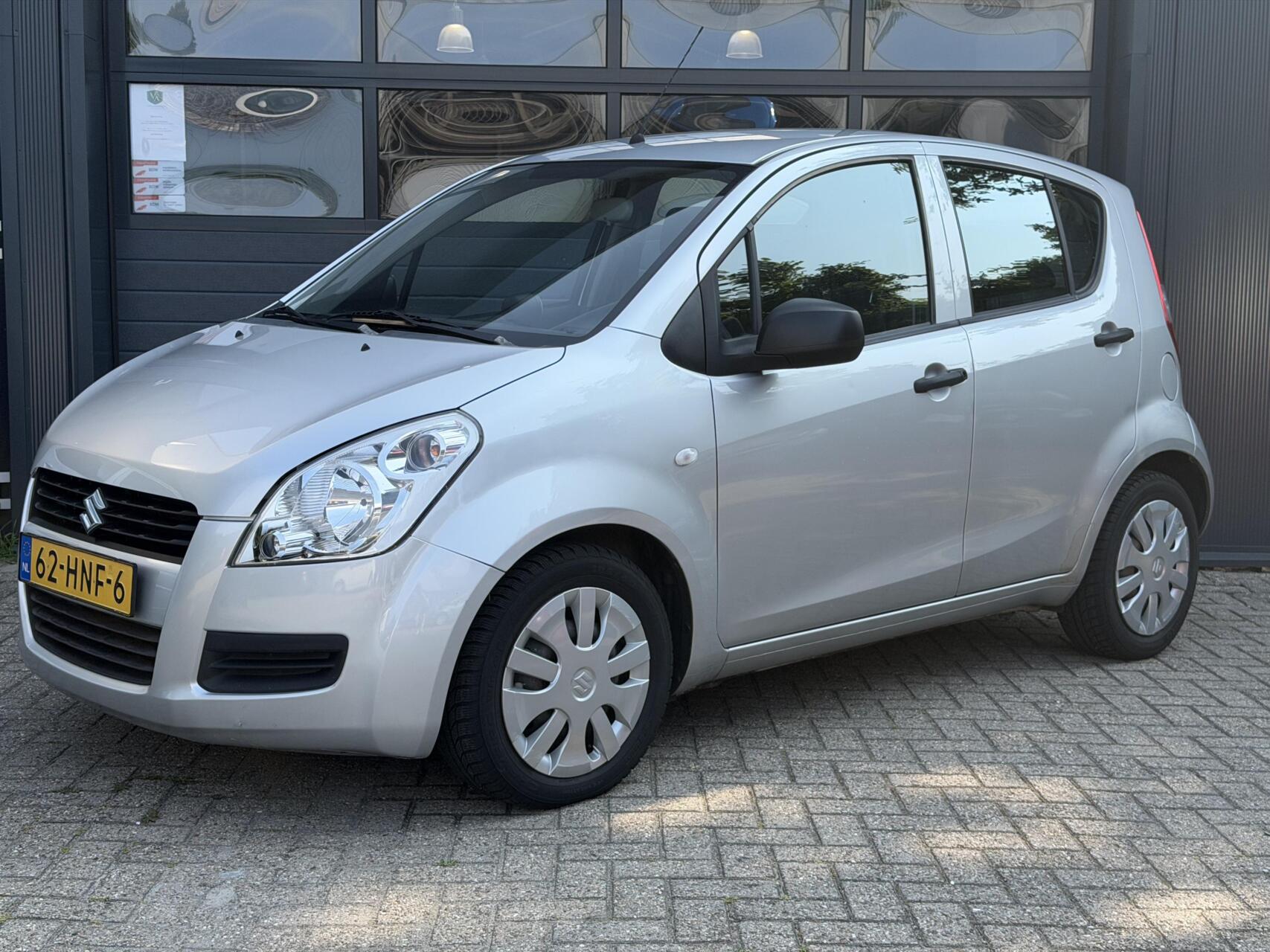 Foto van Suzuki Splash