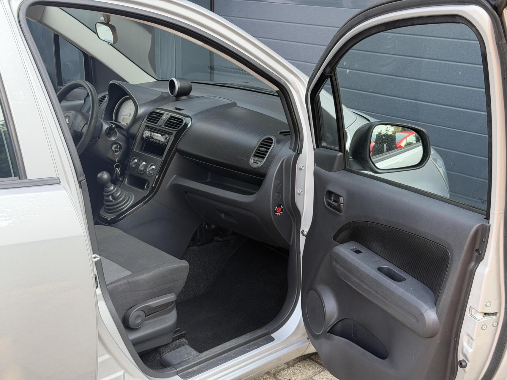 Foto van Suzuki Splash