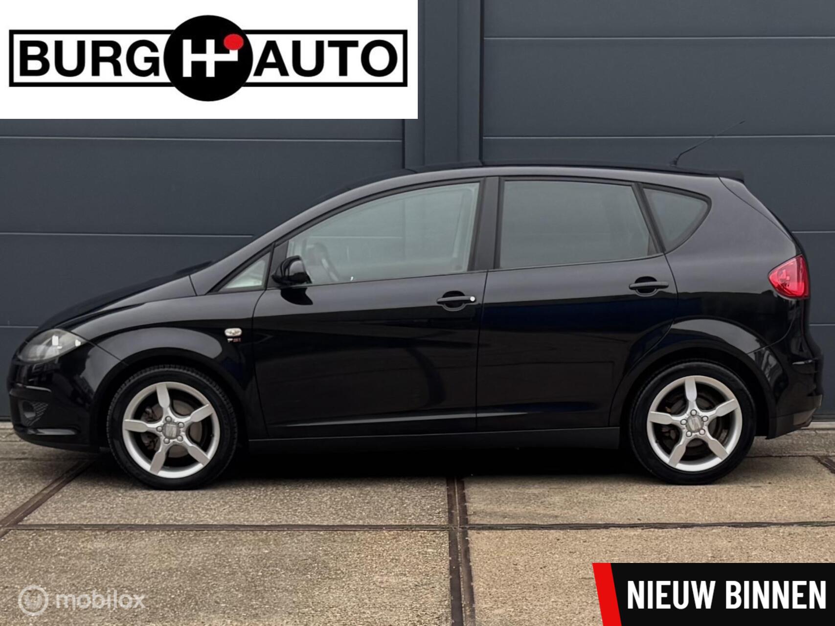 Seat Altea 2.0 FSI Lifestyle 150PK - LEDER BEKLEDING - ECC - CRUISE CONTROL - 17” LM VELGEN - INKLAPBARE BUITENSPIEGELS - PARKEERSENSOREN - PARROT - NAP - NL AUTO - APK T/M 13-06-2027 - 2006 - voorkant