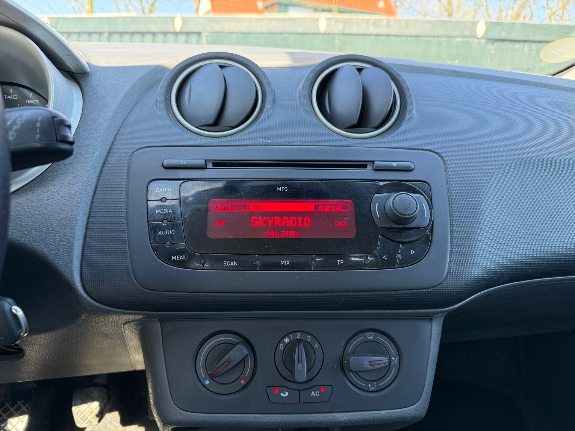 Foto van Seat Ibiza ST