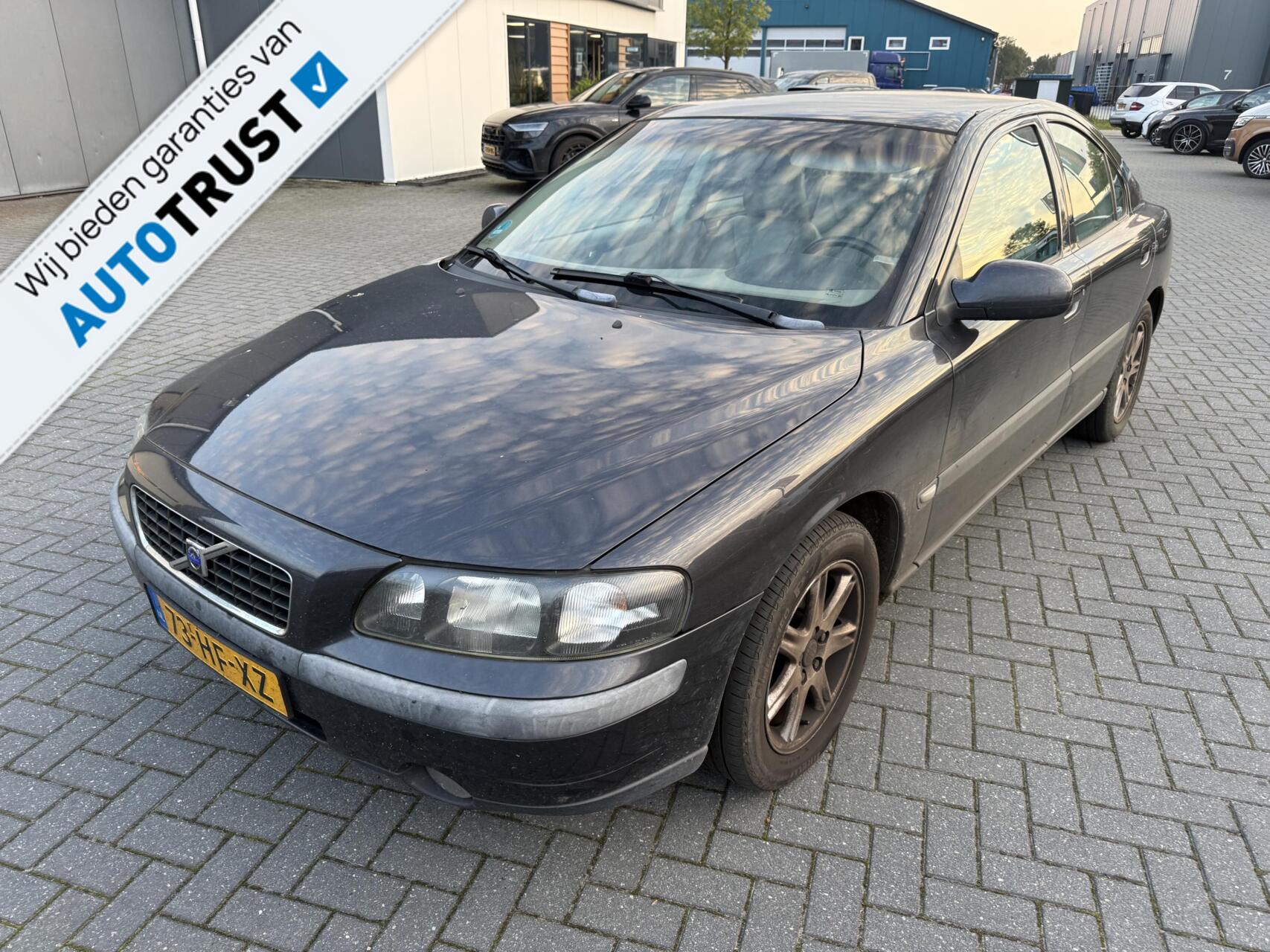 Volvo S60 2.4 2001 - voorkant