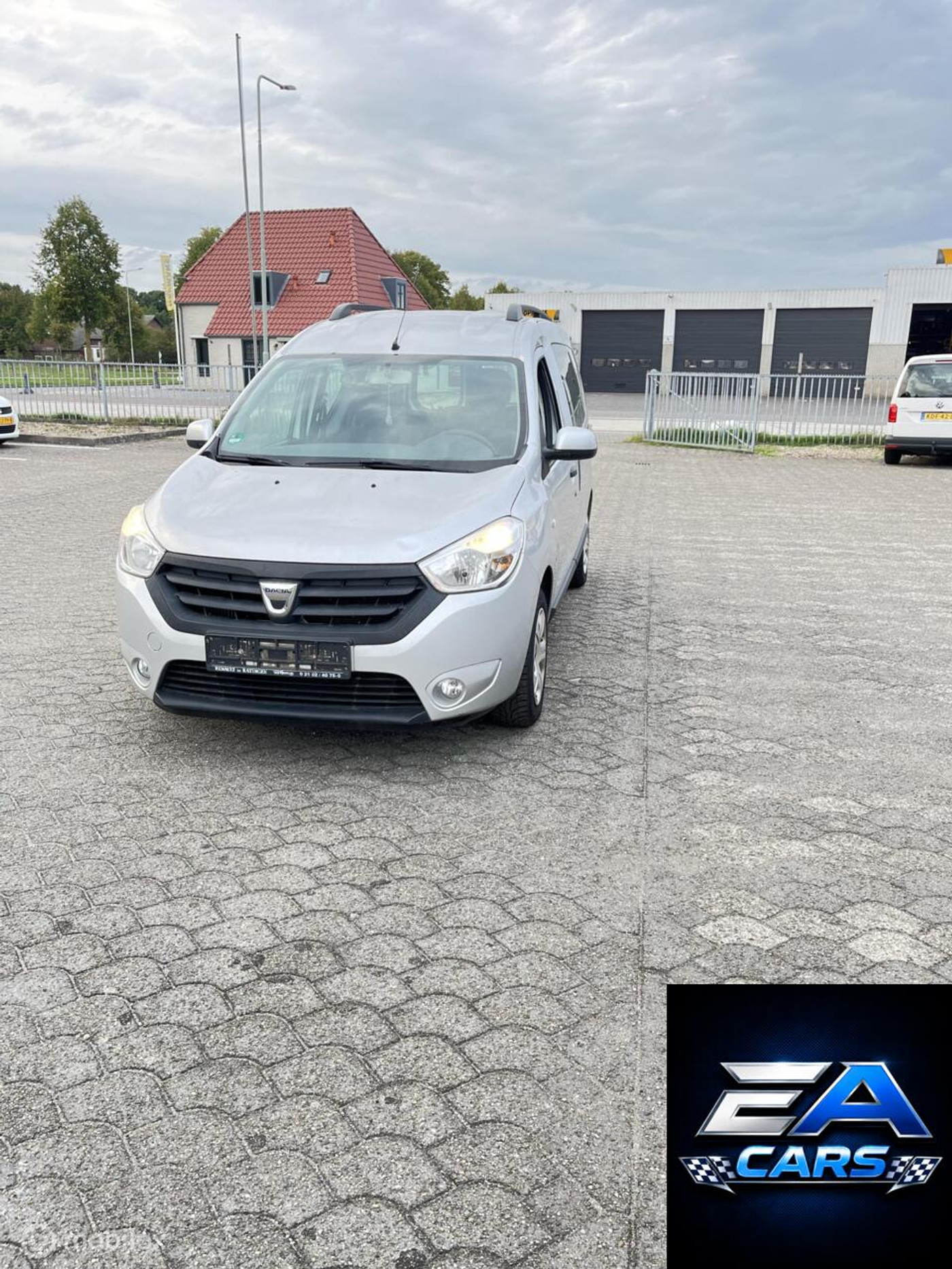 Dacia Logan 1.6 Ambiance 2008 - voorkant