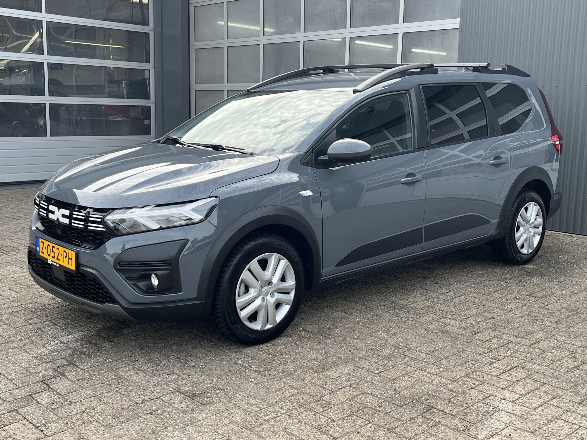 Foto van Dacia Jogger