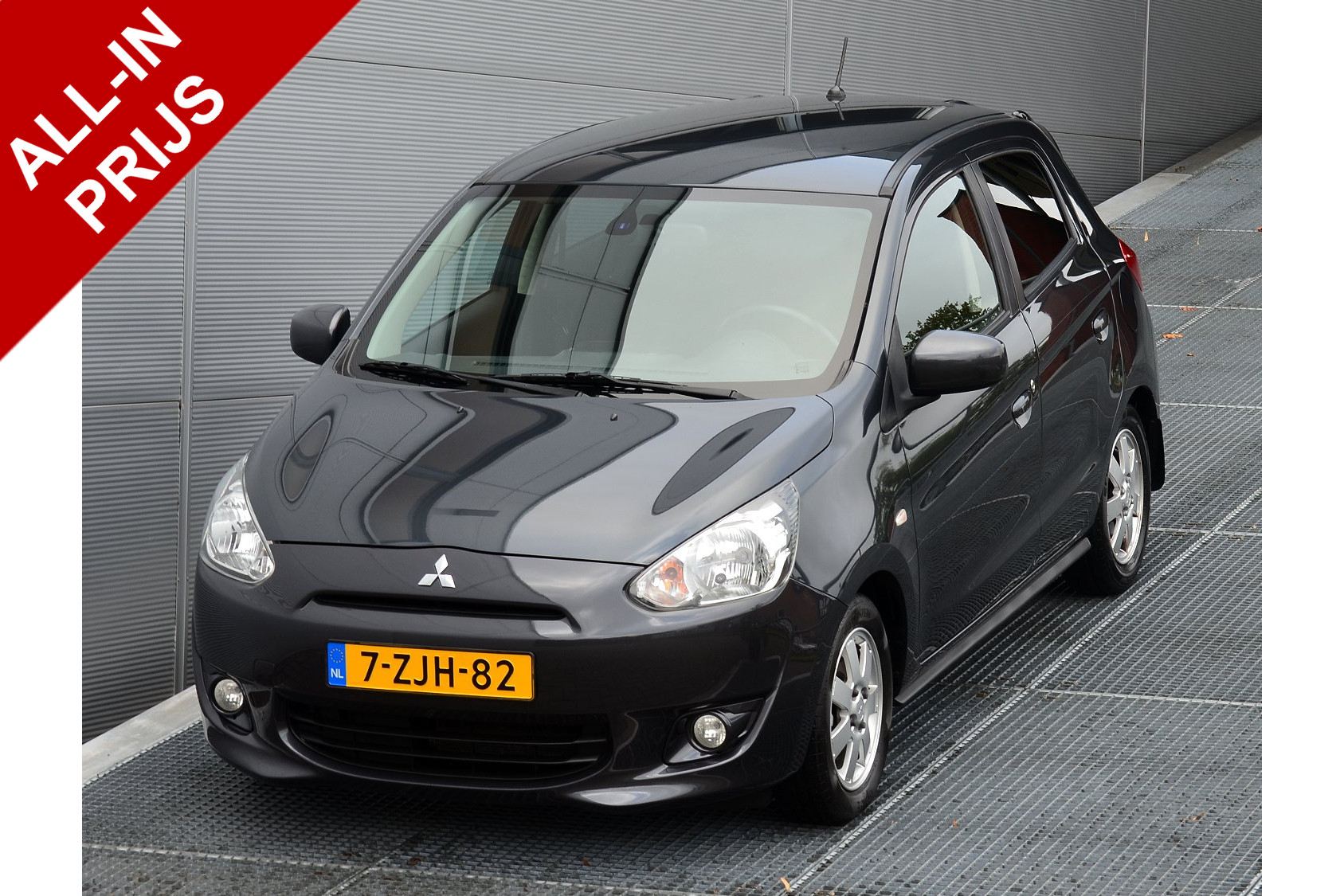 Mitsubishi Mitsubishi Space Star 1.0 BRIGHT CLEARTEC 2015 - voorkant