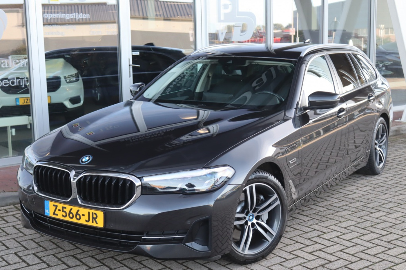 Foto van BMW 530e