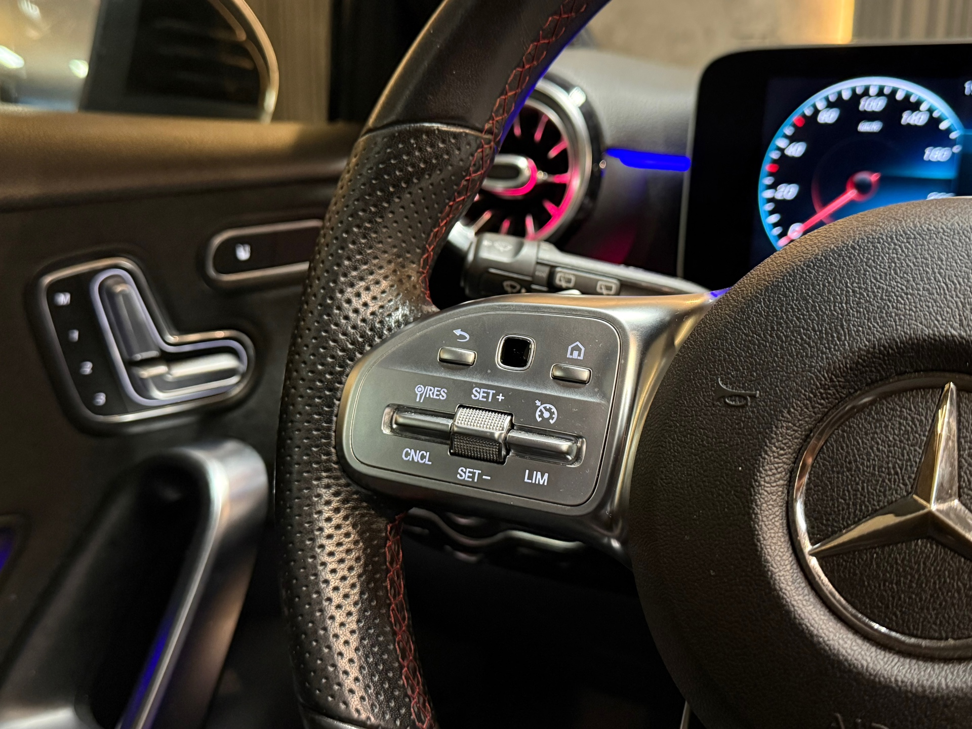 Foto van Mercedes-Benz A 220 D