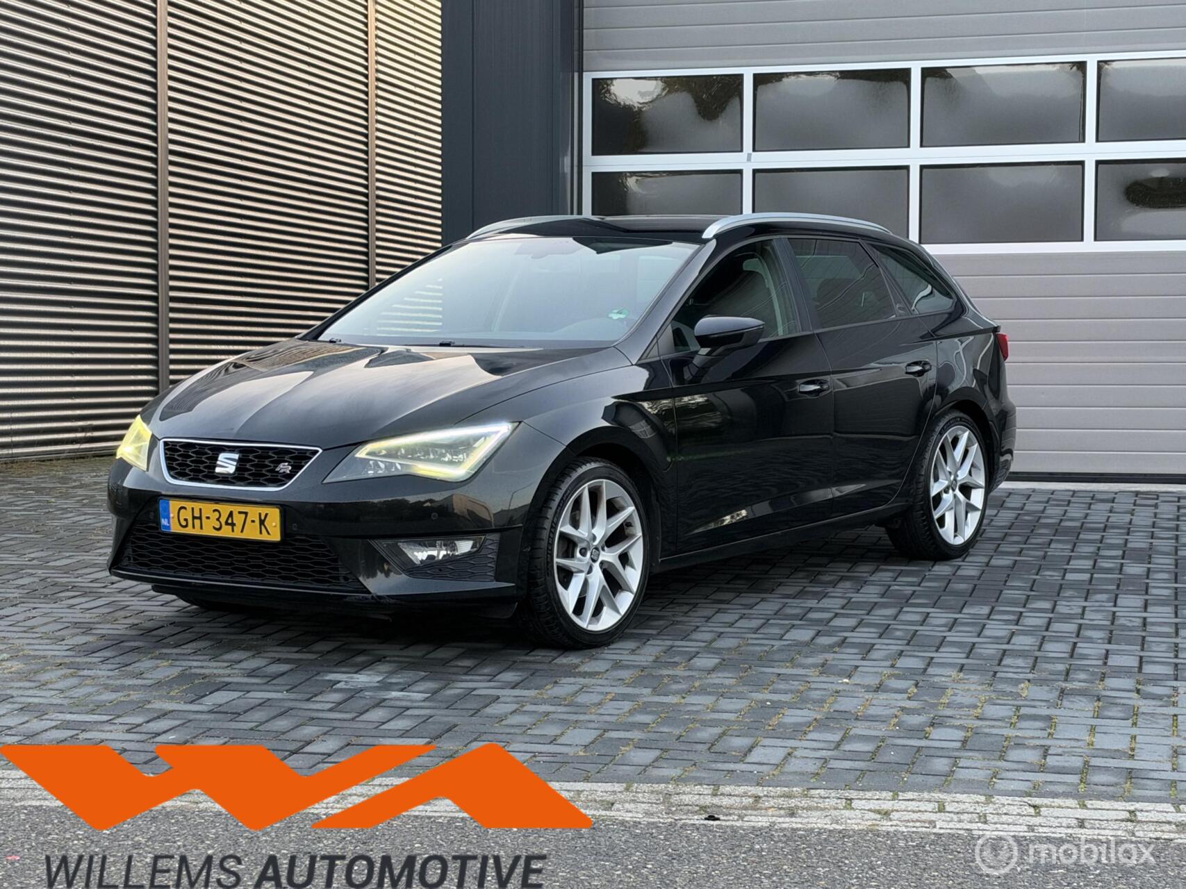 Seat Leon ST 1.4 TSI ACT FR Dynamic Cruise|Trekhk|Seat Sound 2015 - voorkant
