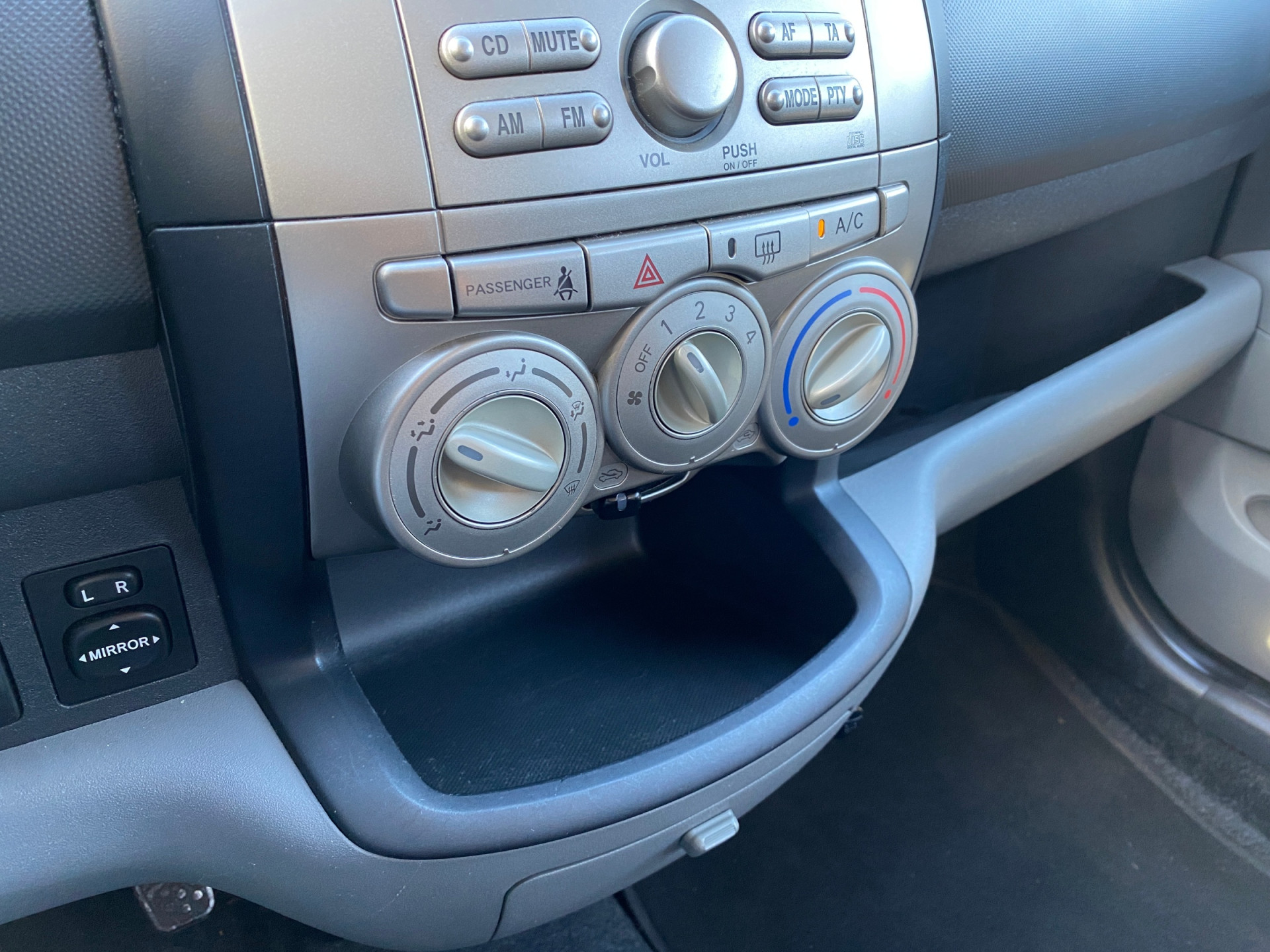 Foto van Daihatsu Sirion 2