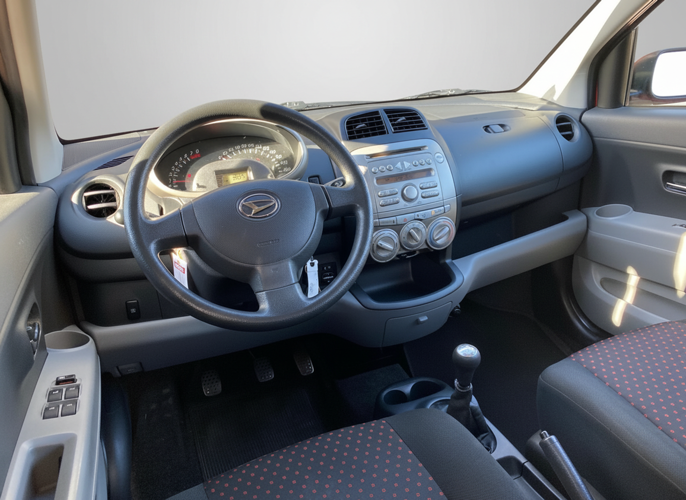Foto van Daihatsu Sirion 2