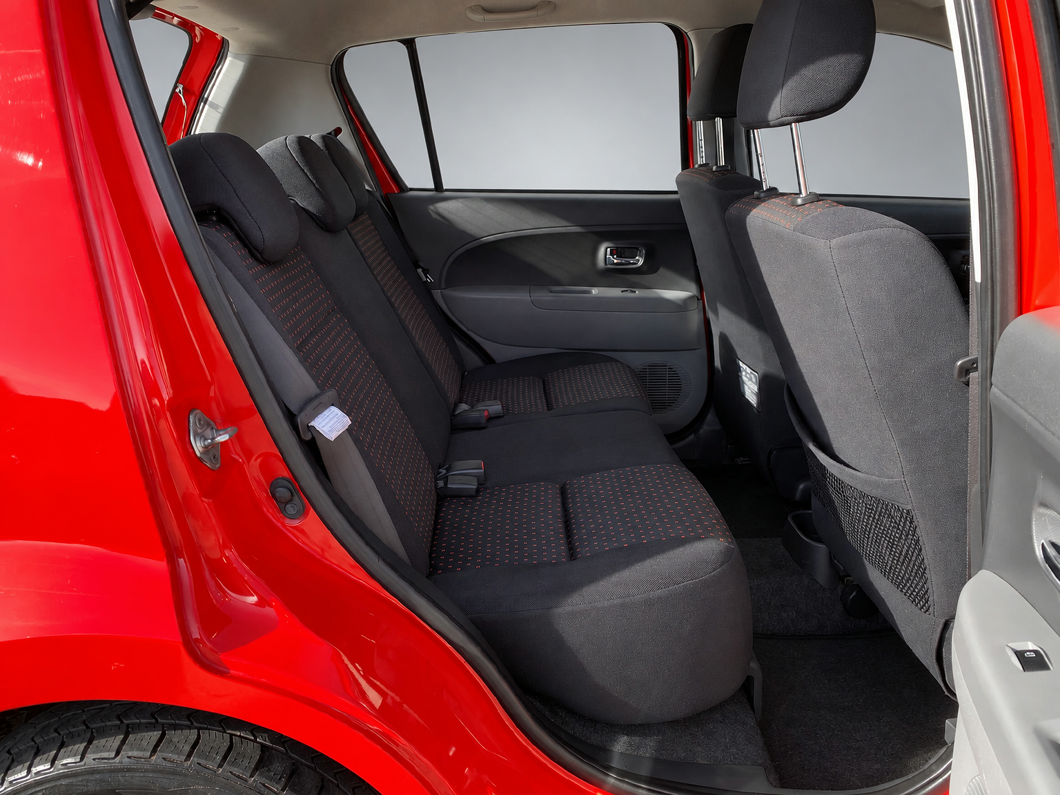Foto van Daihatsu Sirion 2