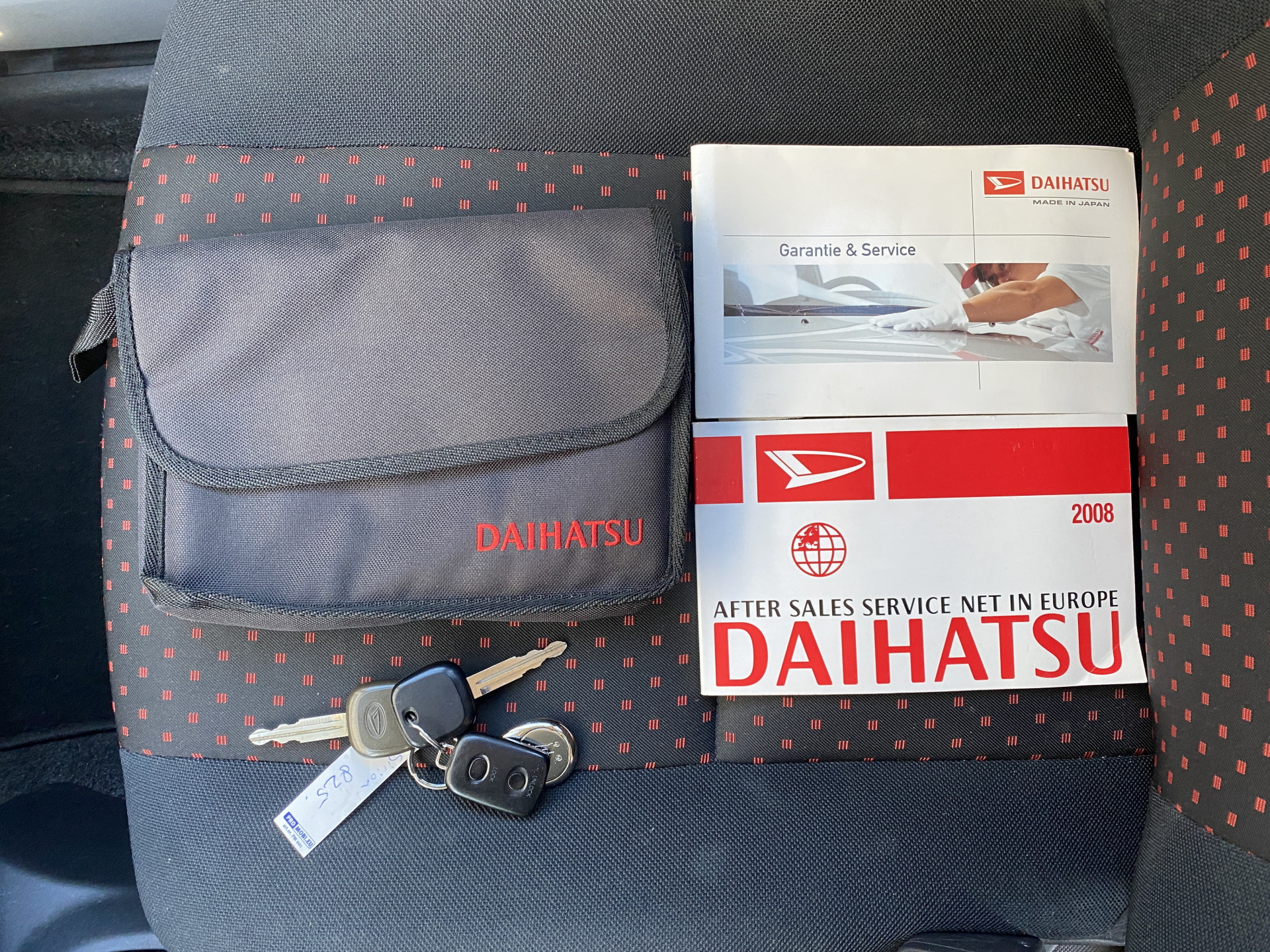 Foto van Daihatsu Sirion 2