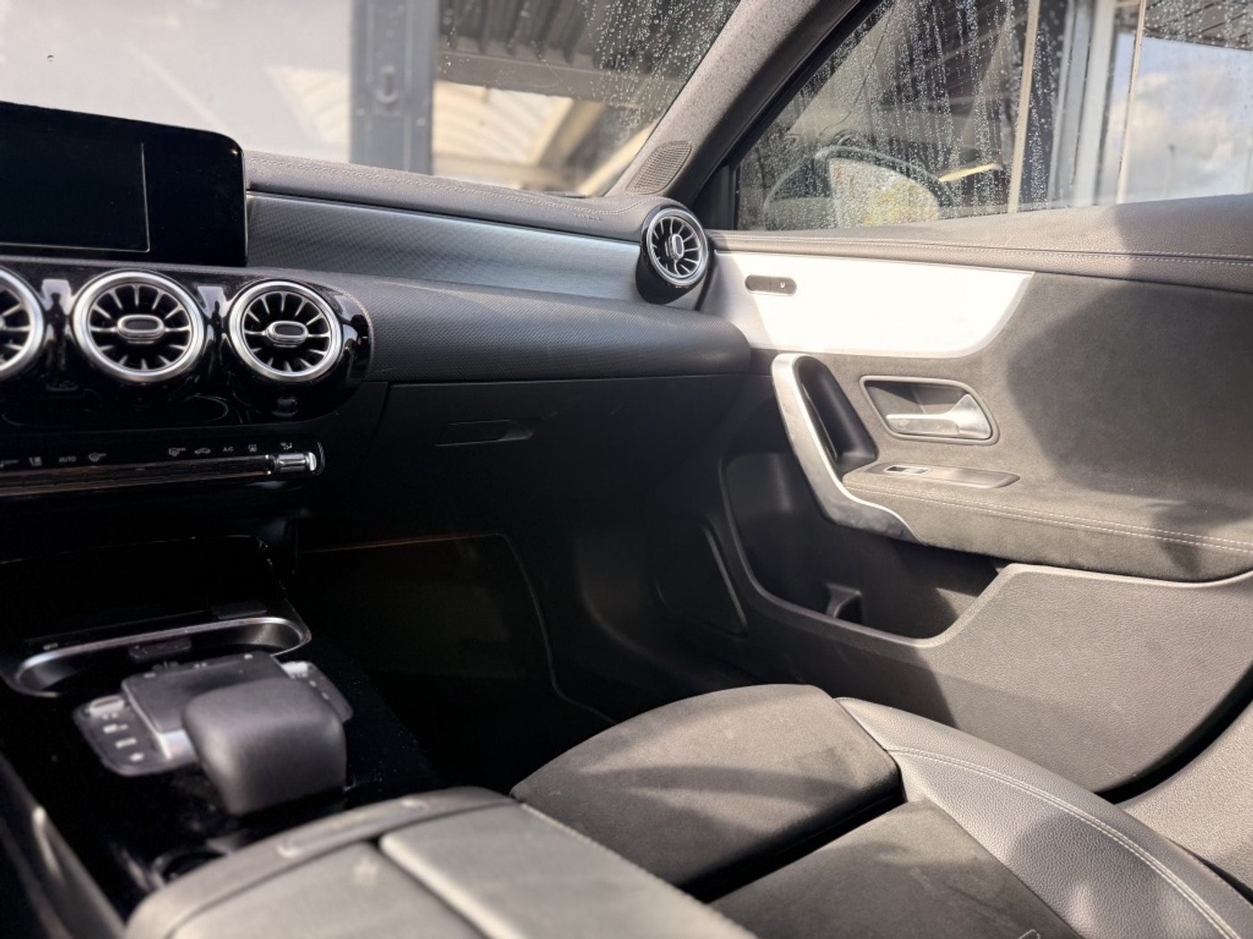 Foto van Mercedes-Benz A 250 E