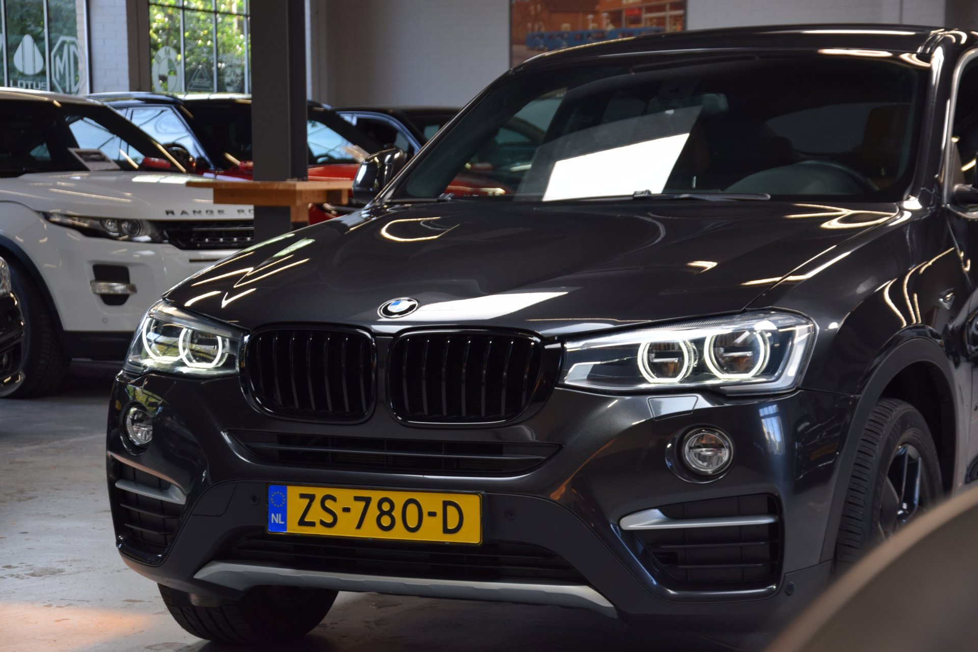 Foto van BMW X4 Xdrive20i