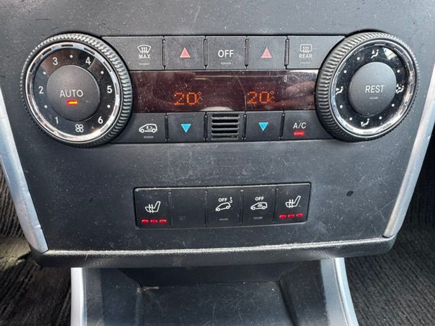 Foto van Mercedes-Benz B 200