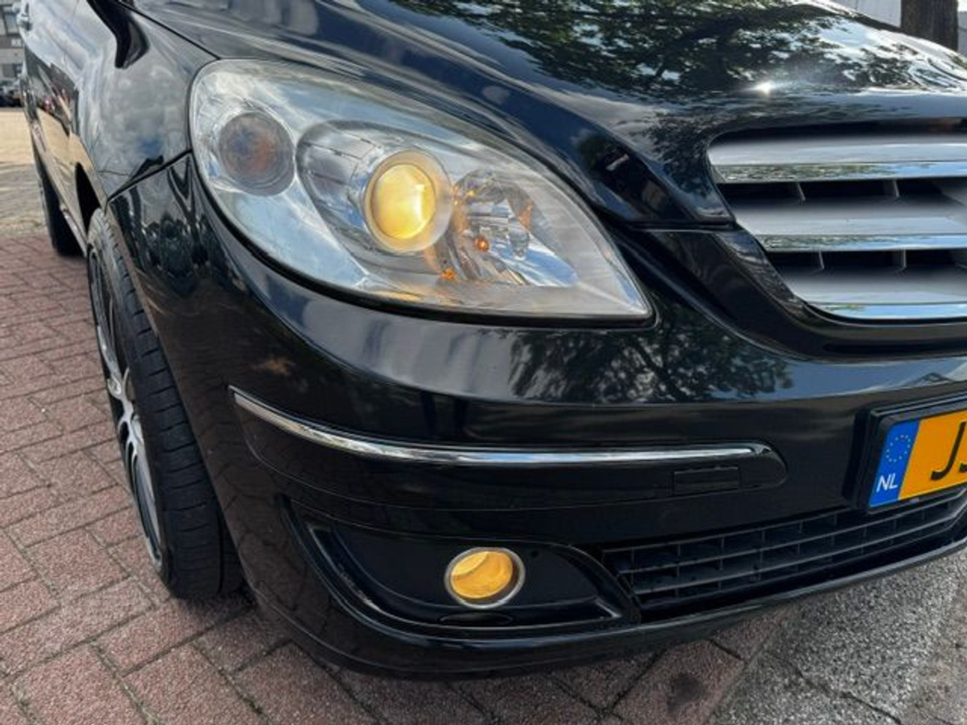 Foto van Mercedes-Benz B 200