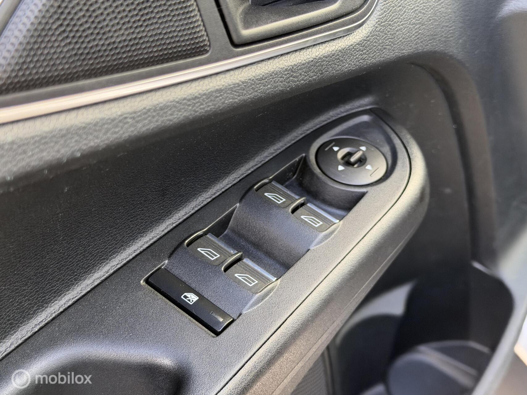 Foto van Ford B-max