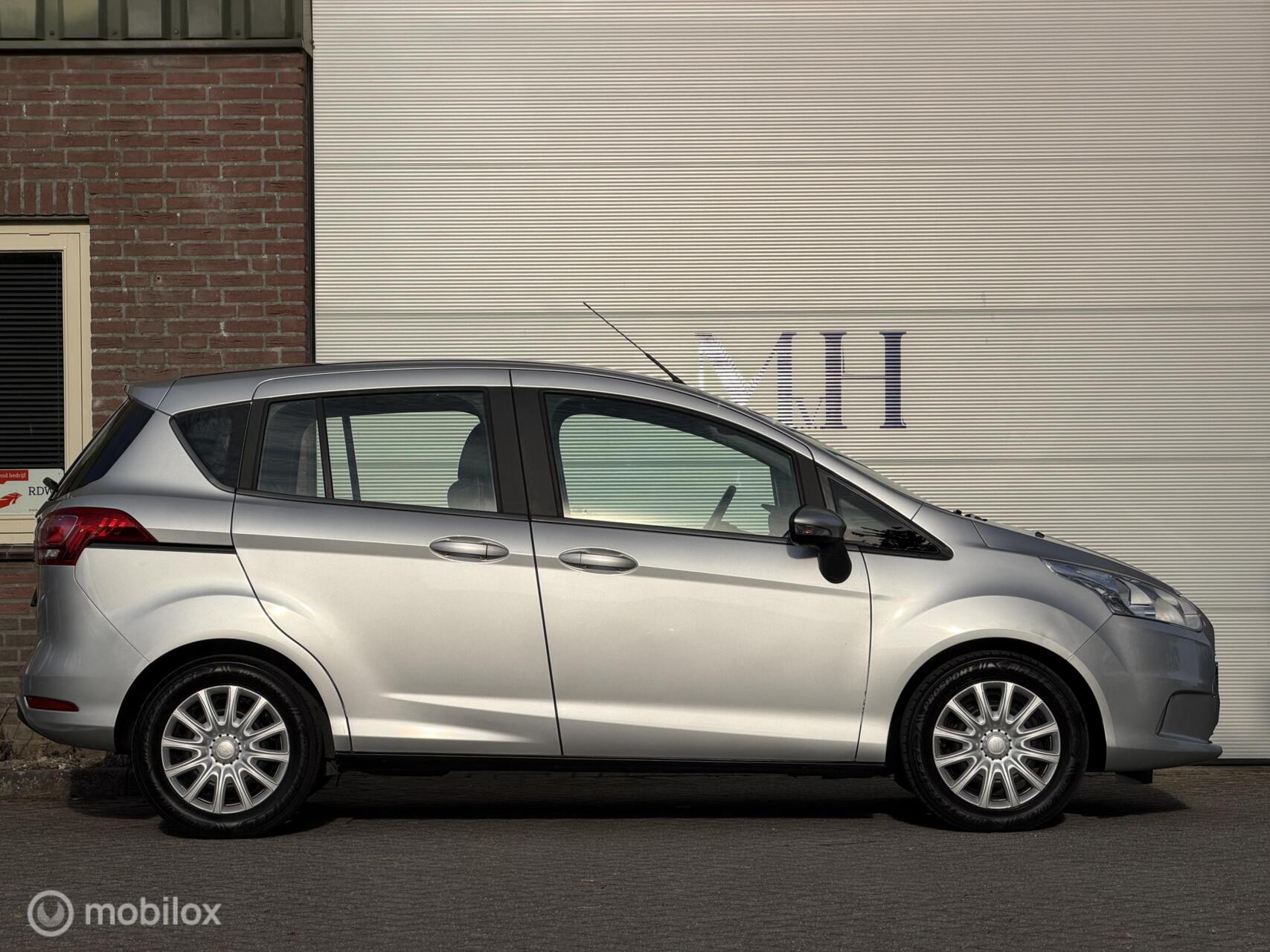 Foto van Ford B-max