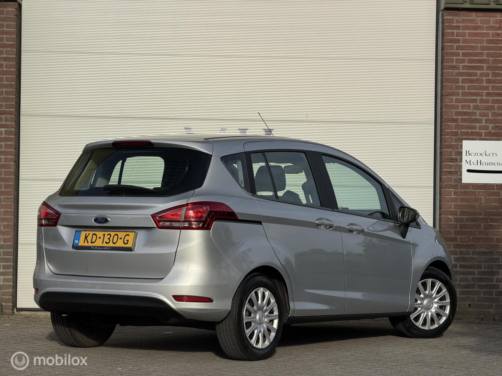 Foto van Ford B-max