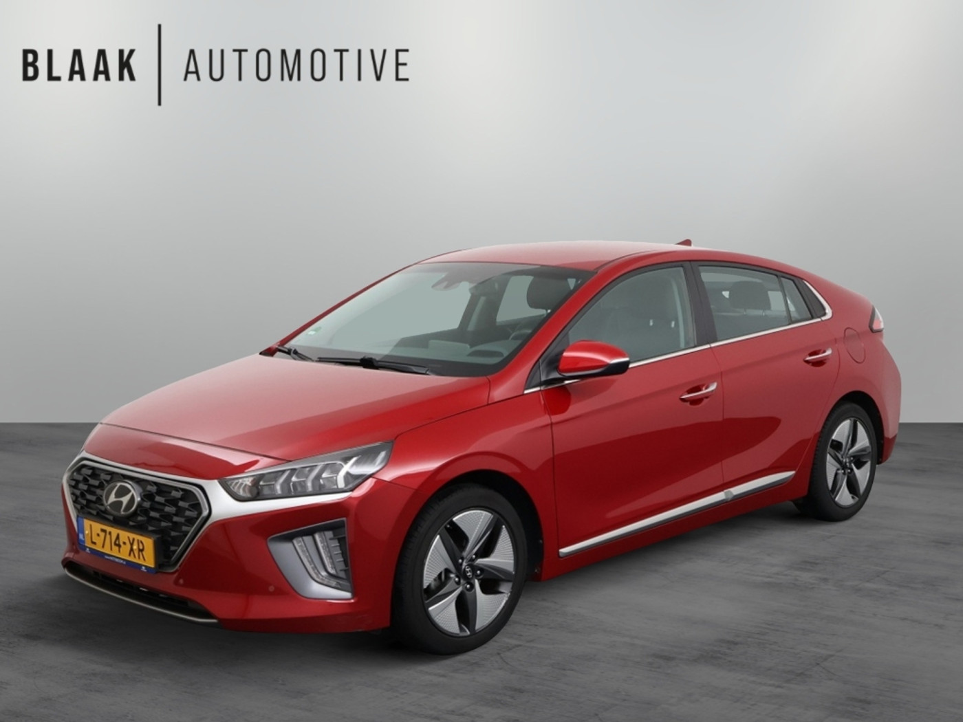 Hyundai Ioniq 1.6 GDi Premium + 2021 - voorkant