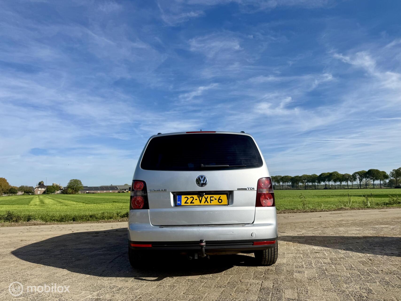 Foto van Volkswagen Touran Van Tdi 77 KW