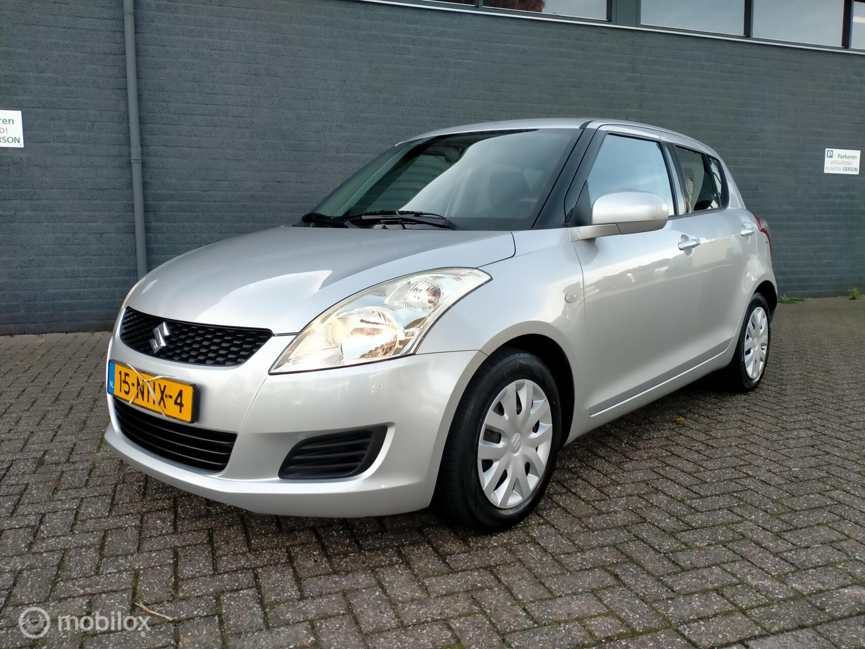 Suzuki Swift 1.2 Automaat/Dealer onderhouden/Apk 2010 - voorkant