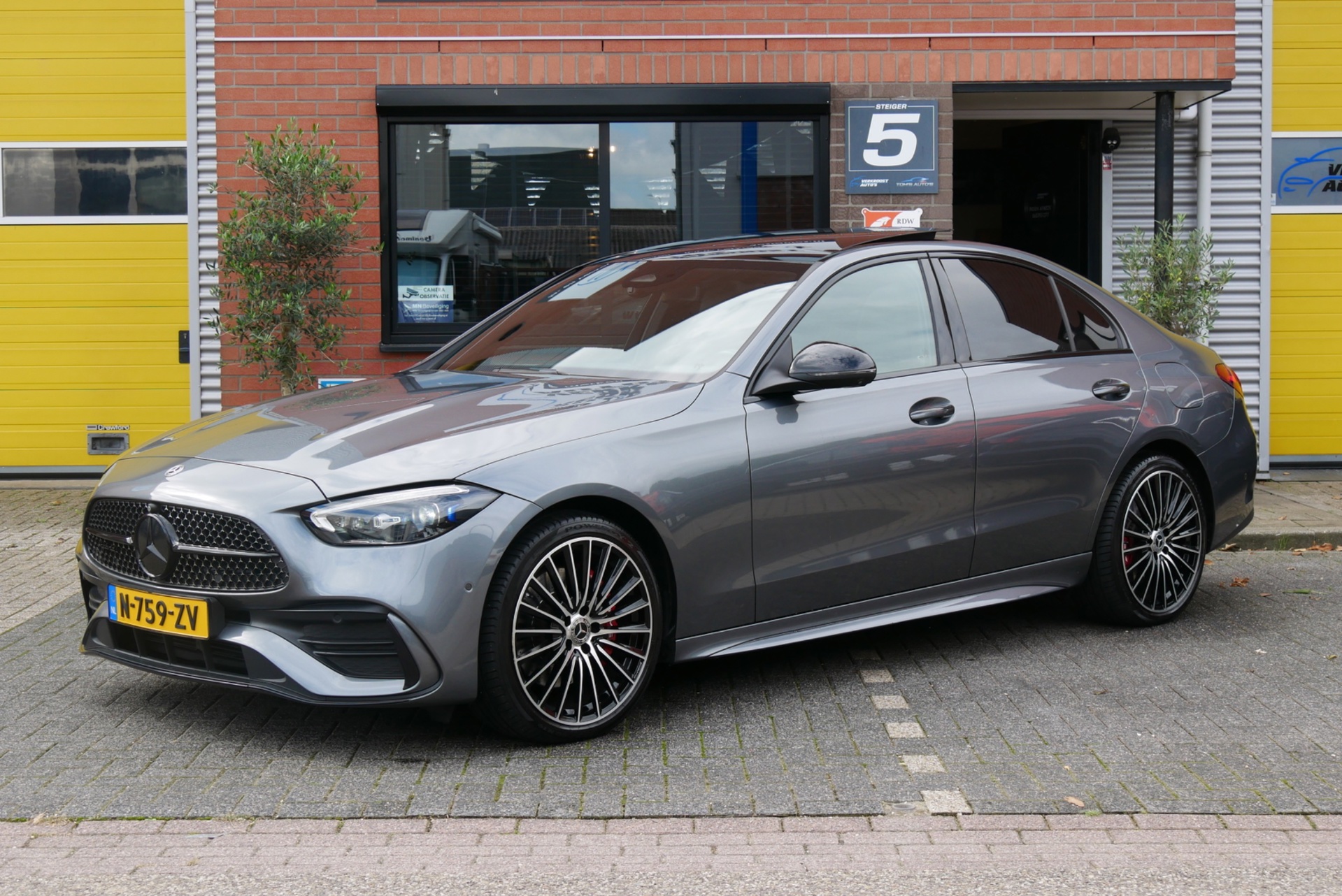 Foto van Mercedes-Benz C 300 E