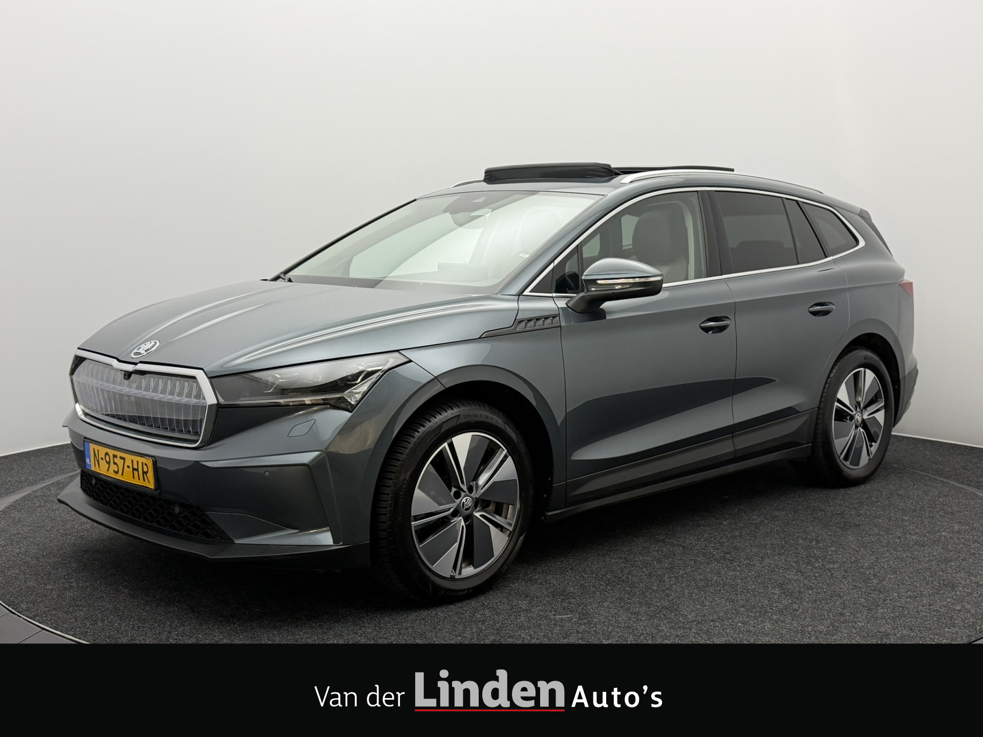 Skoda Enyaq 80 80 SOH 92,8% | Crystal Face | Panoramadak | Camera | Carplay&Android 2021 - voorkant