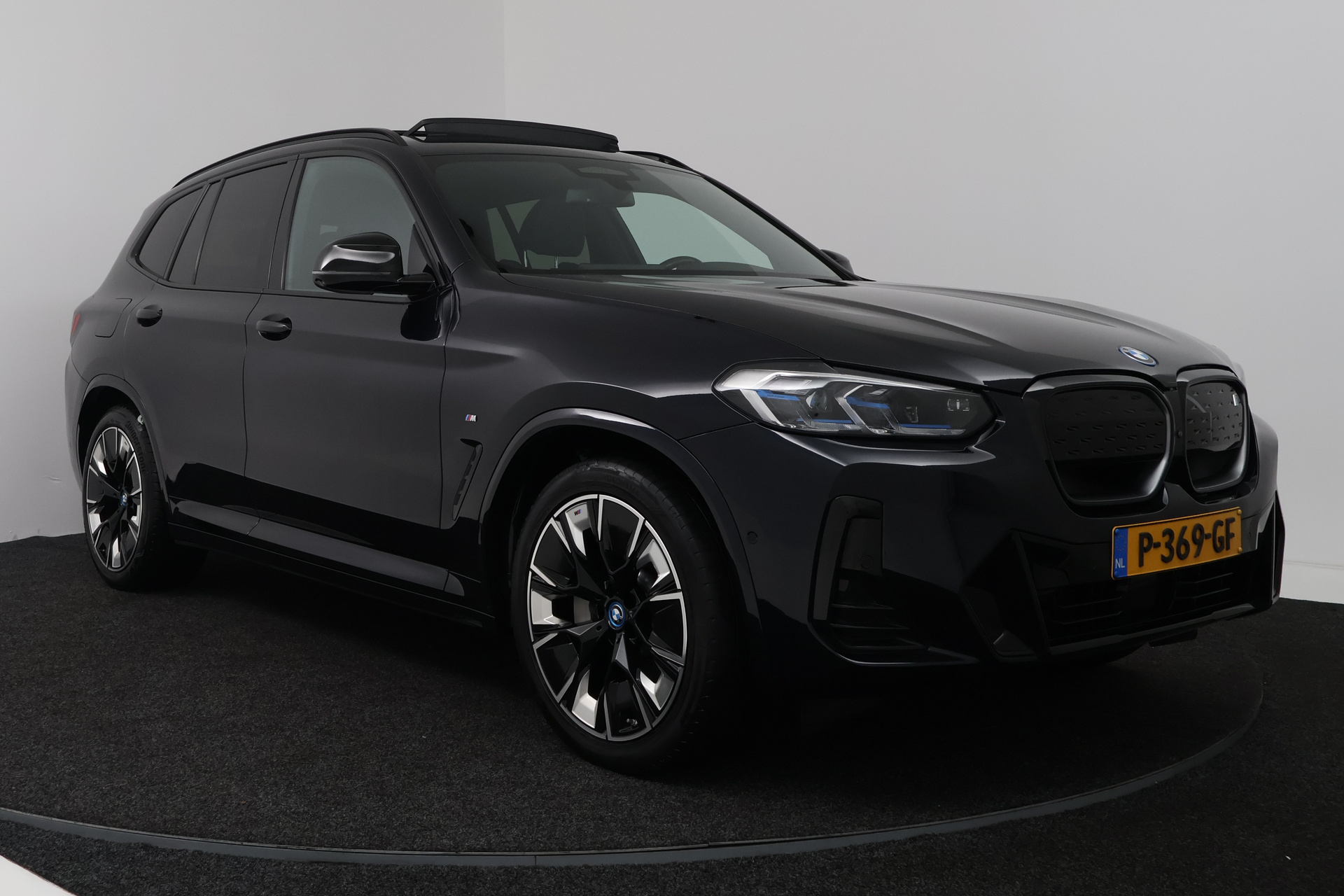 Foto van BMW Ix3