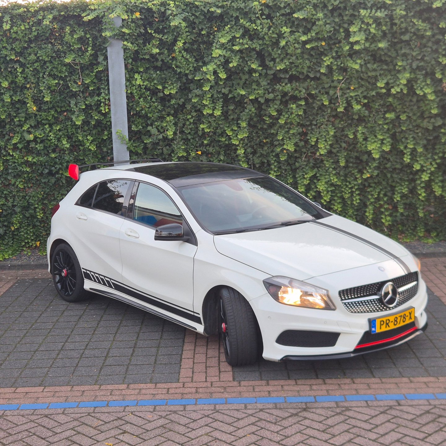 Foto van Mercedes-Benz A 200
