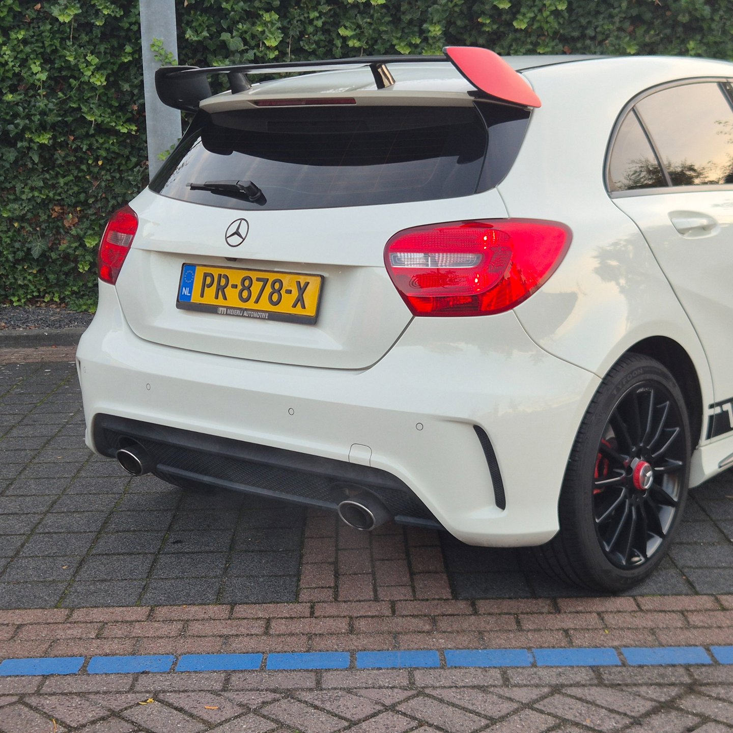 Foto van Mercedes-Benz A 200