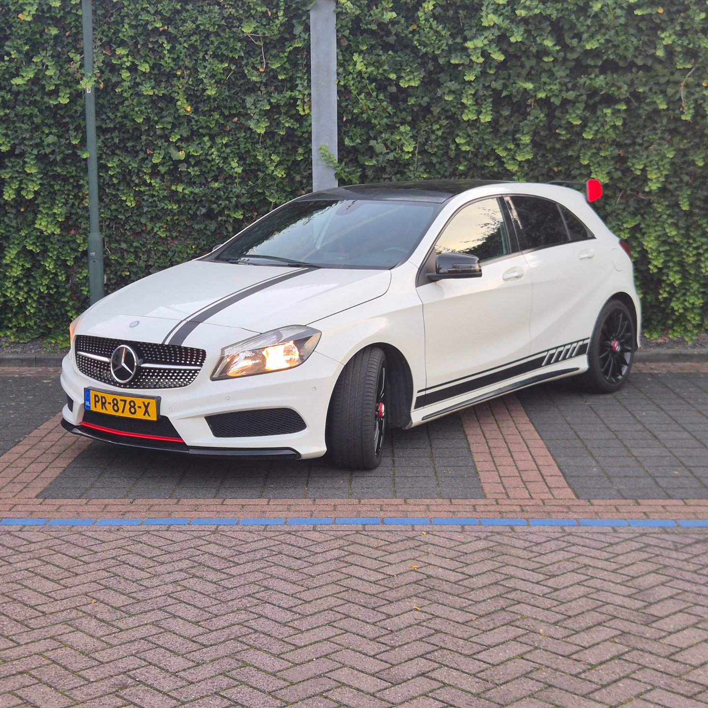 Foto van Mercedes-Benz A 200