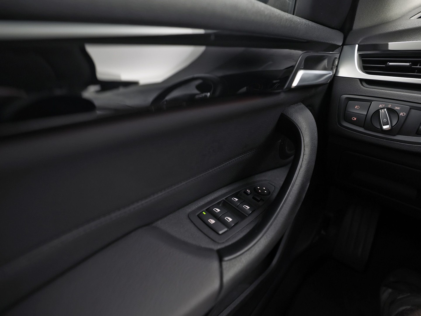 Foto van BMW X1 Sdrive18i