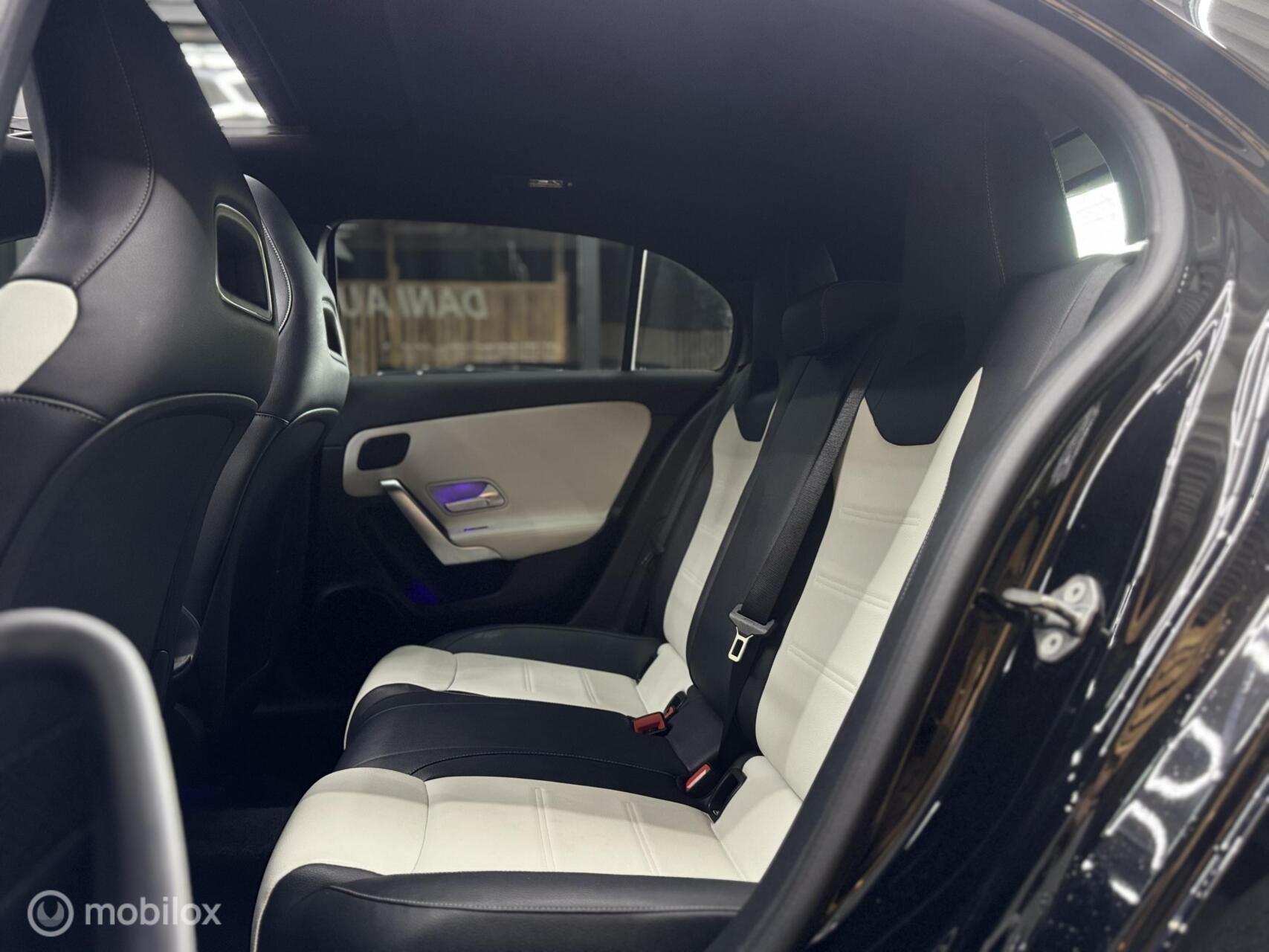 Foto van Mercedes-Benz A 200