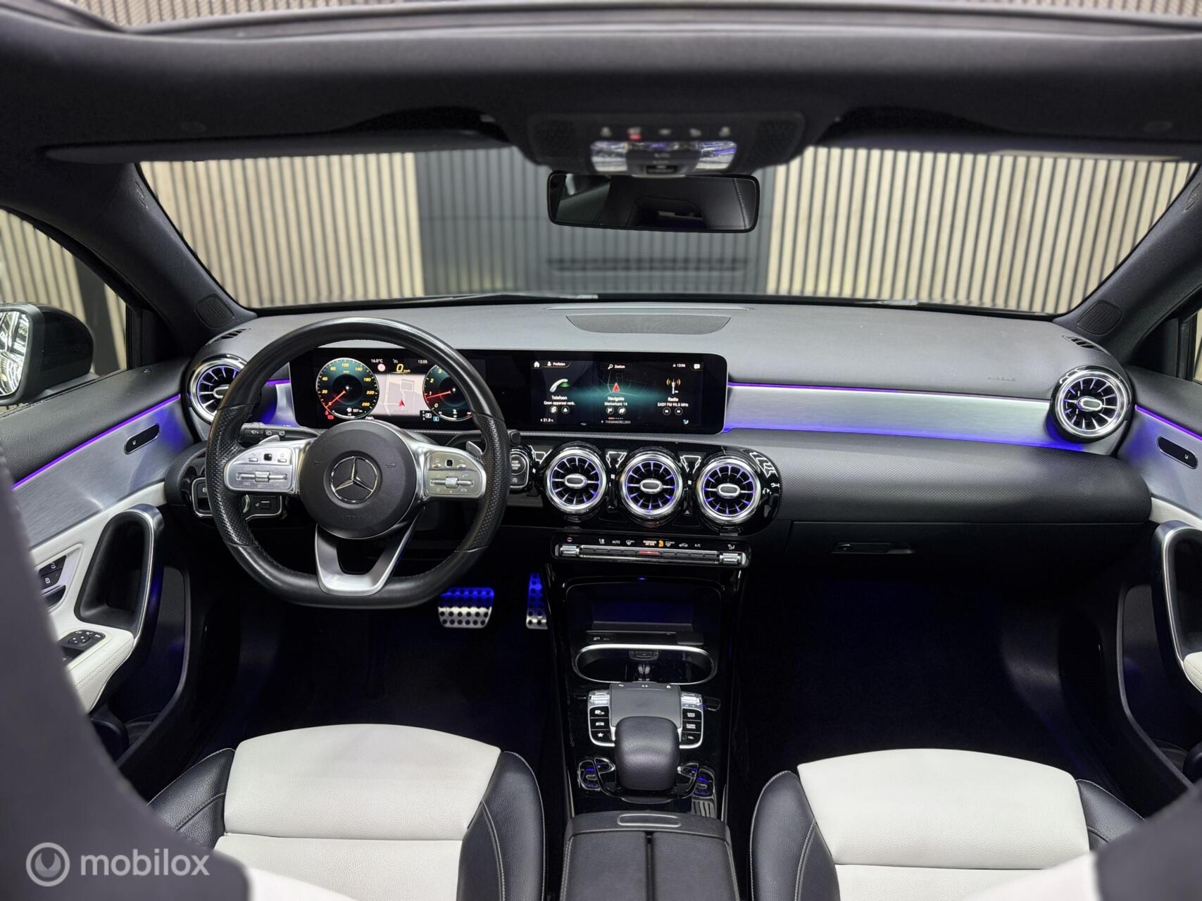 Foto van Mercedes-Benz A 200