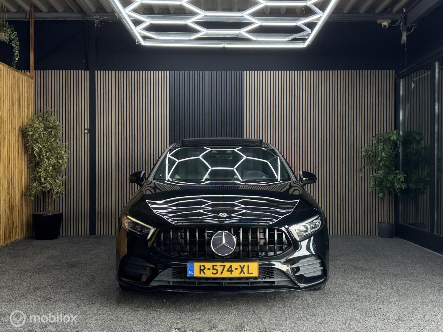 Foto van Mercedes-Benz A 200