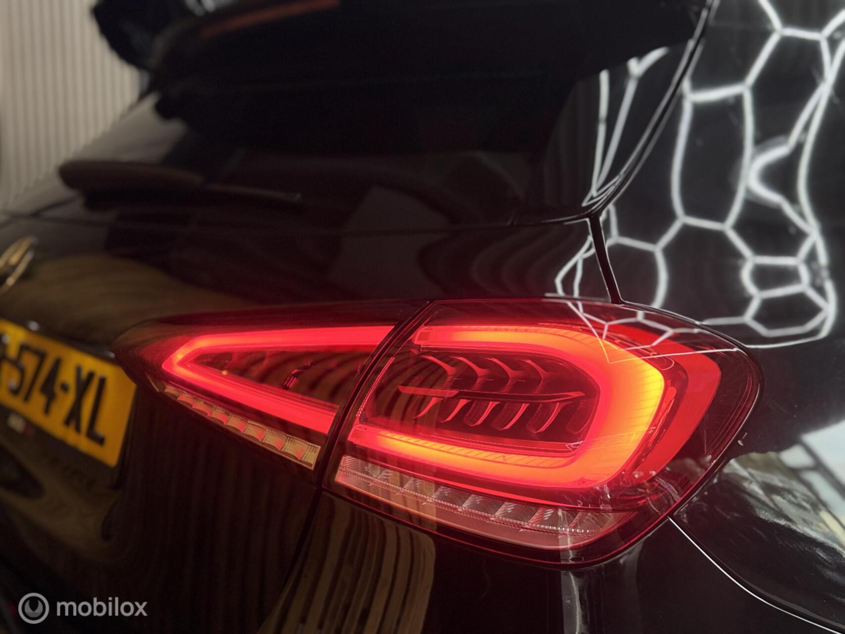 Foto van Mercedes-Benz A 200
