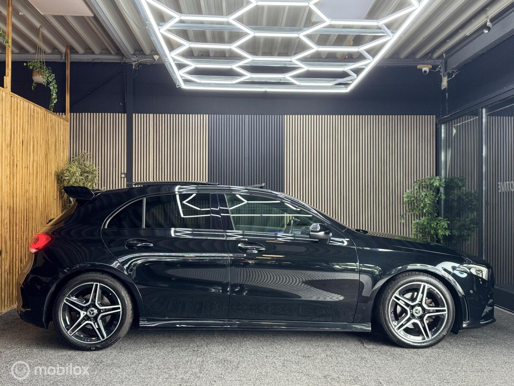 Foto van Mercedes-Benz A 200