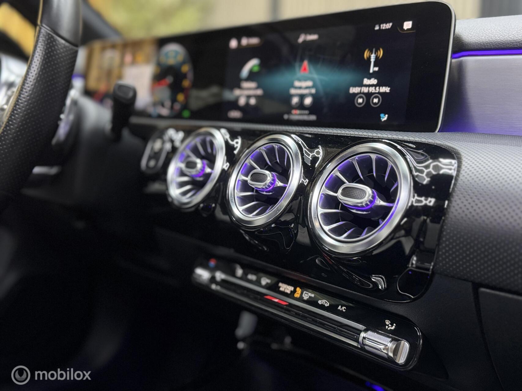 Foto van Mercedes-Benz A 200
